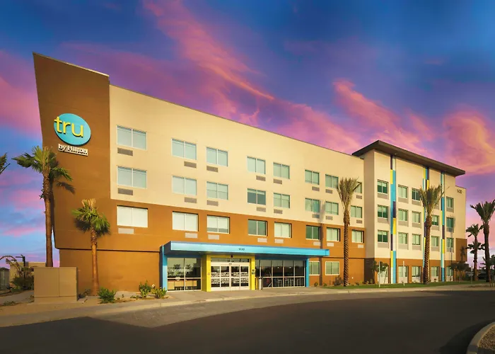 Tru By Hilton Phoenix West, Az Hotel